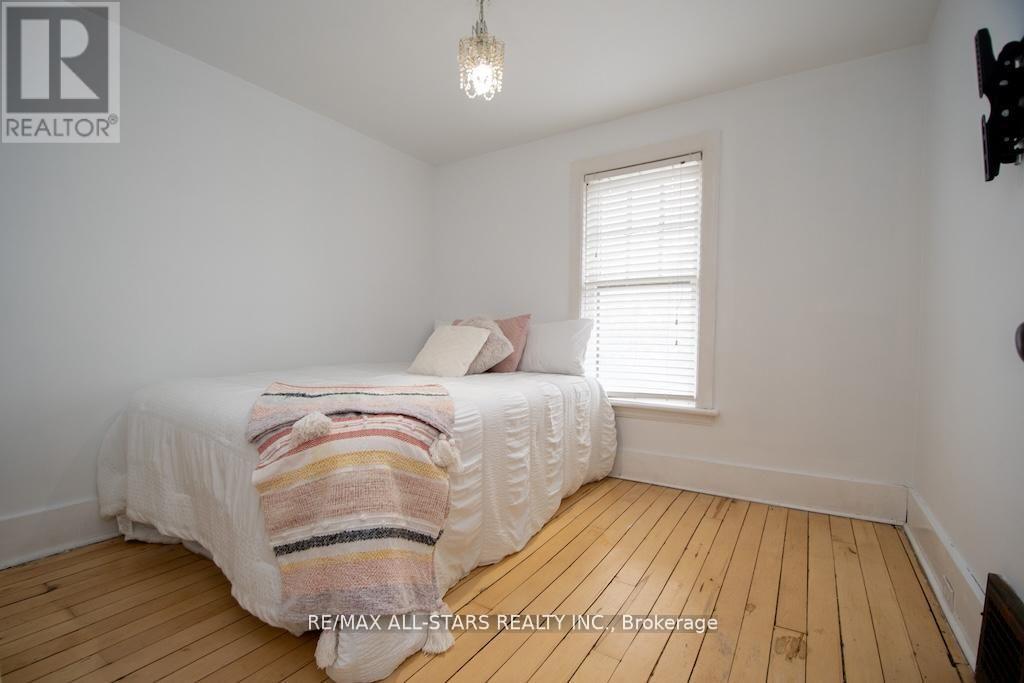 2 St. Patrick Street, Kawartha Lakes (Lindsay), Ontario  K9V 1R1 - Photo 28 - X12690986