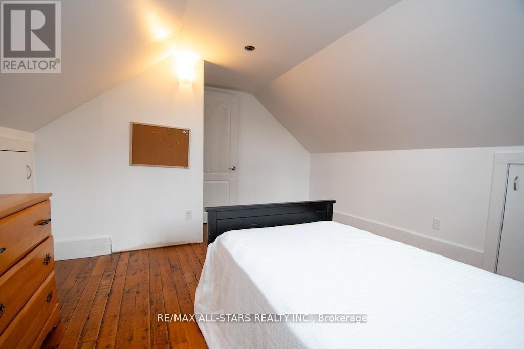 2 St. Patrick Street, Kawartha Lakes (Lindsay), Ontario  K9V 1R1 - Photo 31 - X12690986