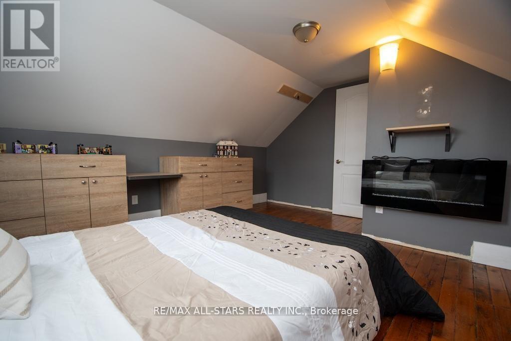 2 St. Patrick Street, Kawartha Lakes (Lindsay), Ontario  K9V 1R1 - Photo 34 - X12690986