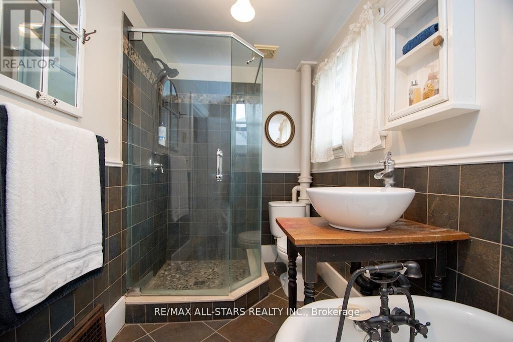 2 St. Patrick Street, Kawartha Lakes (Lindsay), Ontario  K9V 1R1 - Photo 35 - X12690986