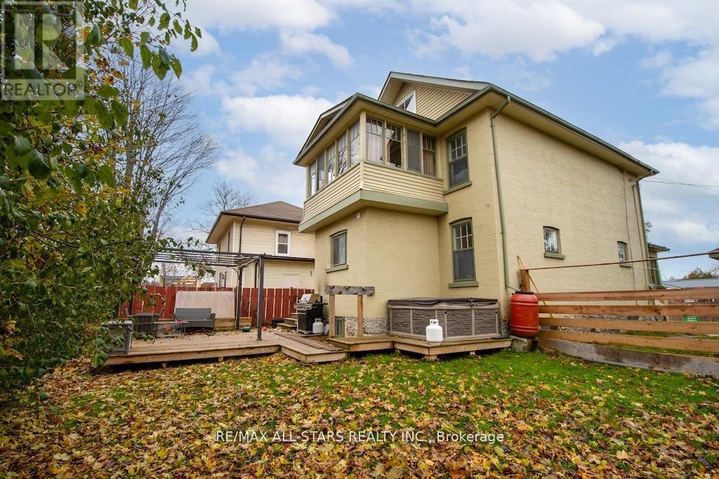 2 St. Patrick Street, Kawartha Lakes (Lindsay), Ontario  K9V 1R1 - Photo 44 - X12690986