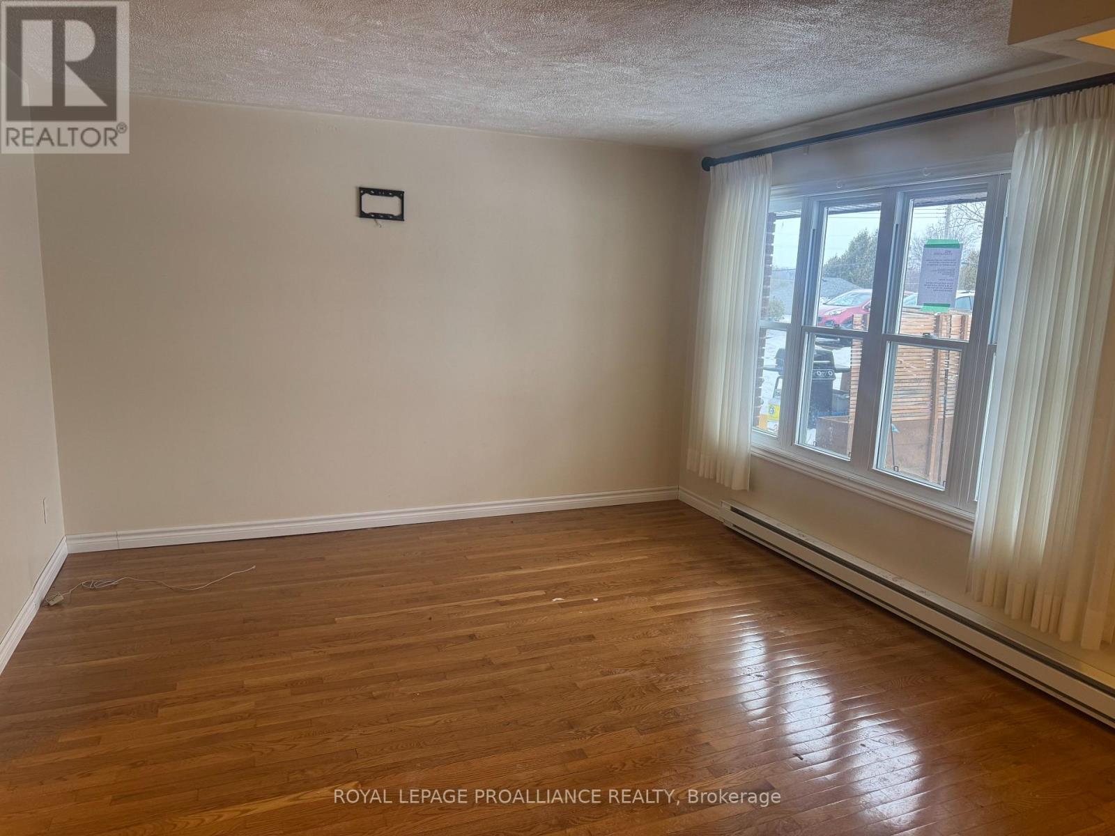 11a - 158 Cromwell Street, Trent Hills (Campbellford), Ontario  K0L 1L0 - Photo 3 - X12691244