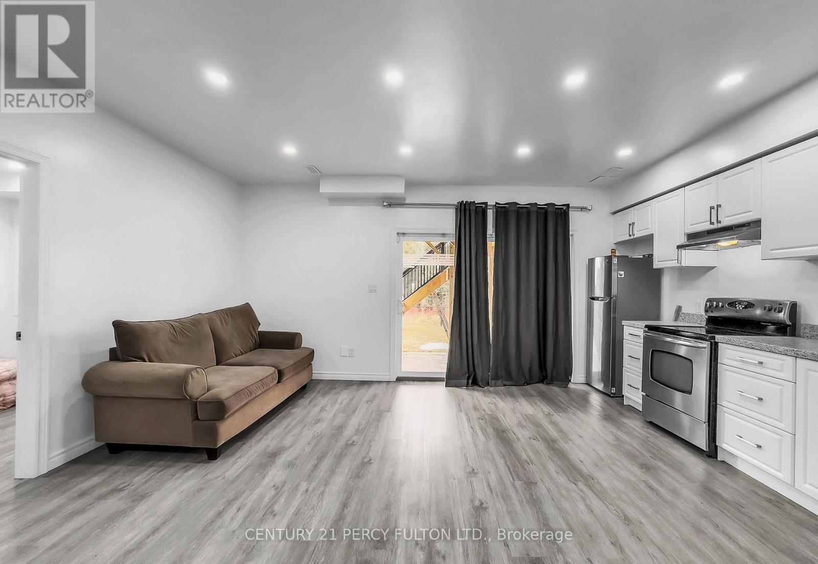 302 Cullen Trail, Peterborough (Northcrest Ward 5), Ontario  K9H 0J8 - Photo 37 - X12692024