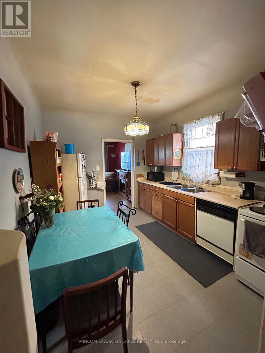 460 Driscoll Terrace, Peterborough (Ashburnham Ward 4), Ontario  K9H 1T7 - Photo 9 - X12692186