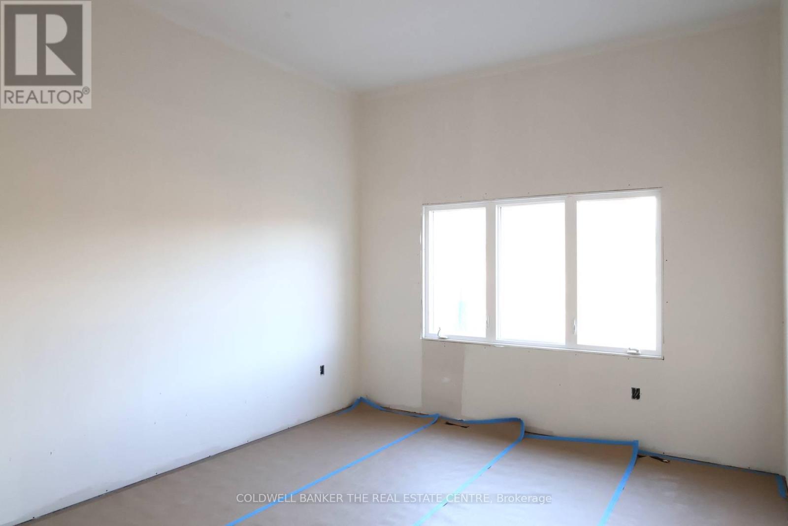 4 Fisher Road, Kawartha Lakes (Lindsay), Ontario  K9V 0P9 - Photo 17 - X12692300