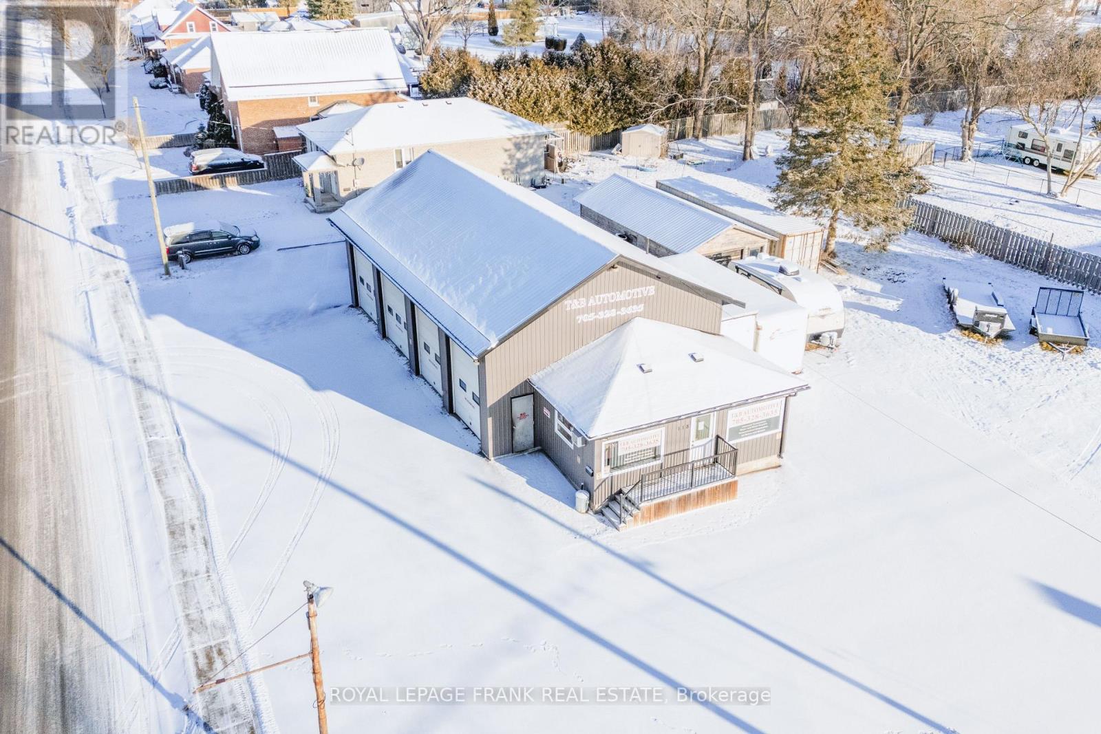 118 Queen Street N, Kawartha Lakes (Lindsay), Ontario  K9V 1G9 - Photo 14 - X12692544