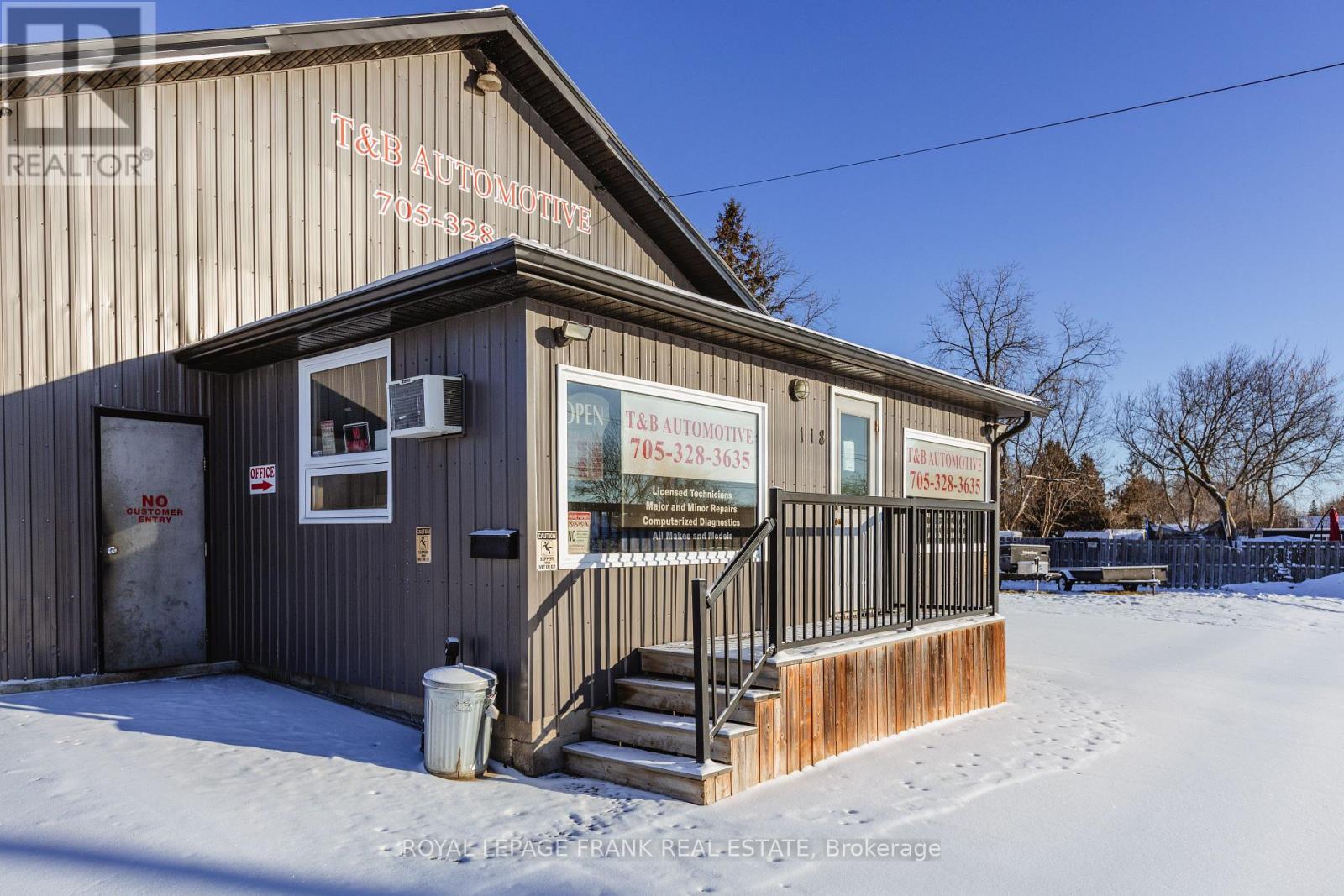 118 Queen Street N, Kawartha Lakes (Lindsay), Ontario  K9V 1G9 - Photo 4 - X12692544