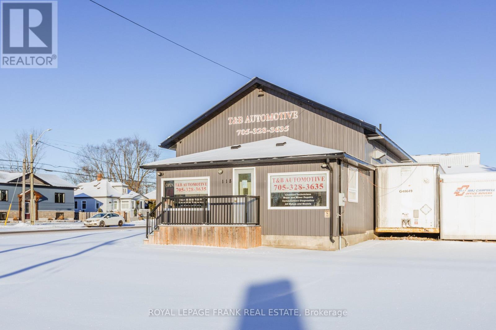 118 Queen Street, Kawartha Lakes (Lindsay), Ontario  K9V 4R3 - Photo 4 - X12692558