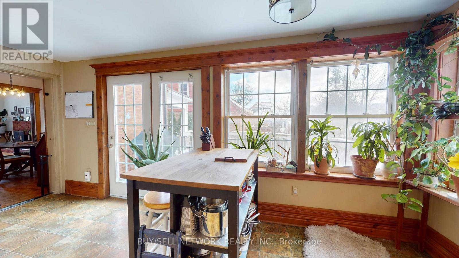 773 Aylmer Street N, Peterborough (Northcrest Ward 5), Ontario  K9H 3X7 - Photo 11 - X12692926