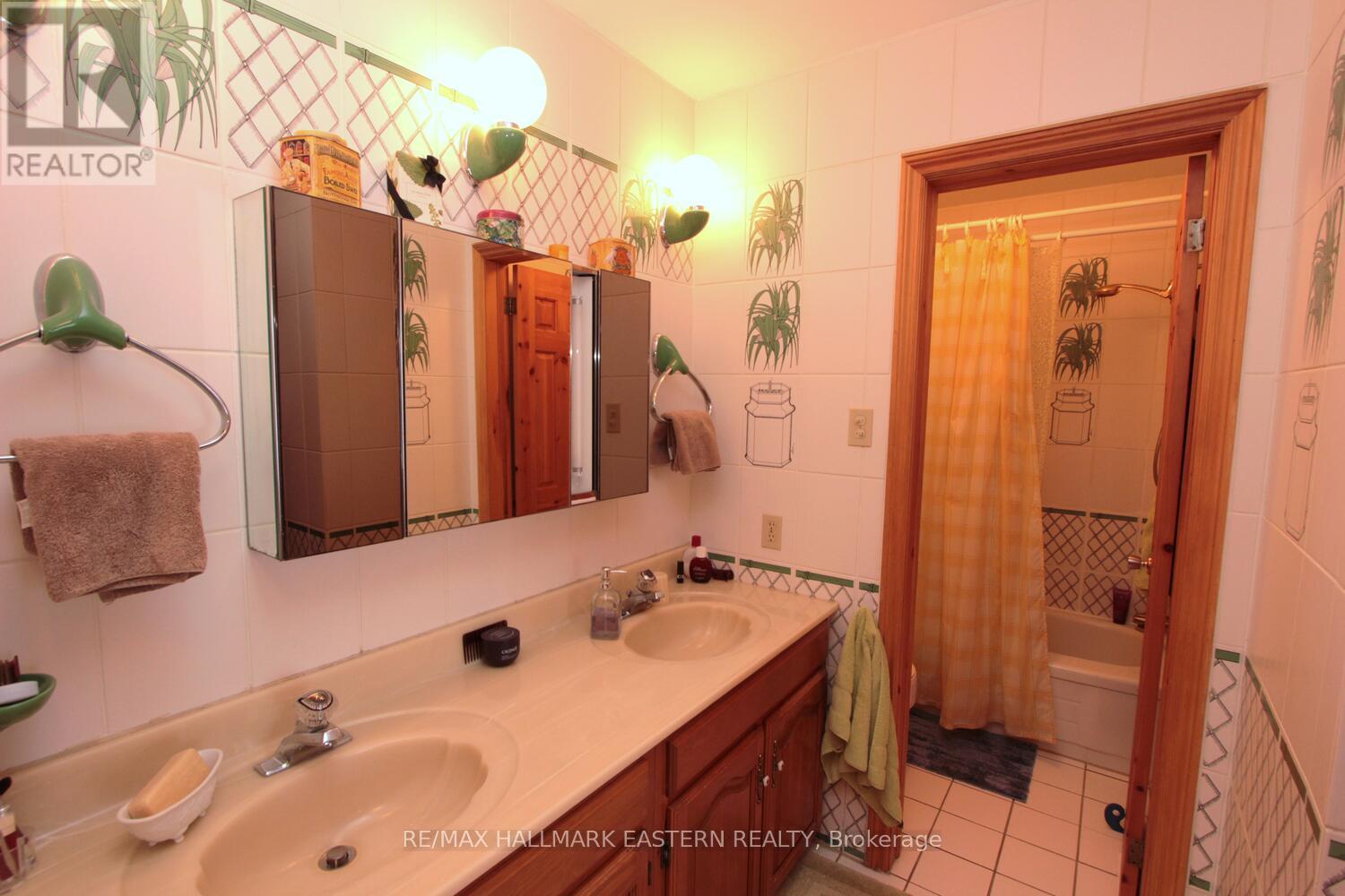 572 Round Lake Road, Havelock-Belmont-Methuen (Belmont-Methuen), Ontario  K0L 1Z0 - Photo 24 - X12693204