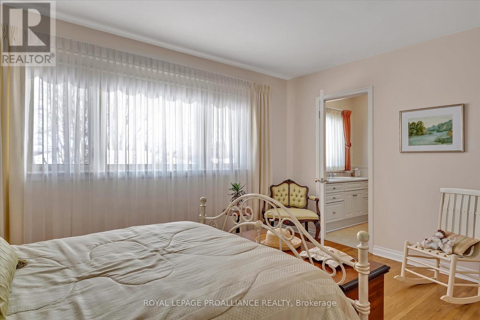 114 O'carroll Avenue, Peterborough (Northcrest Ward 5), Ontario  K9H 4V3 - Photo 20 - X12694382