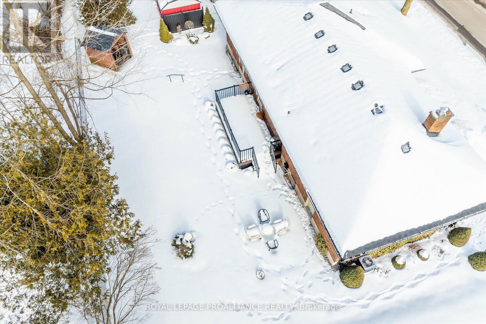 114 O'carroll Avenue, Peterborough (Northcrest Ward 5), Ontario  K9H 4V3 - Photo 45 - X12694382