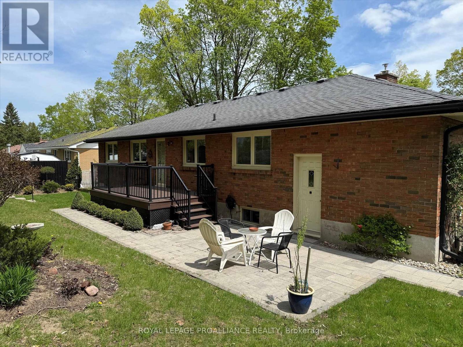 114 O'carroll Avenue, Peterborough (Northcrest Ward 5), Ontario  K9H 4V3 - Photo 50 - X12694382