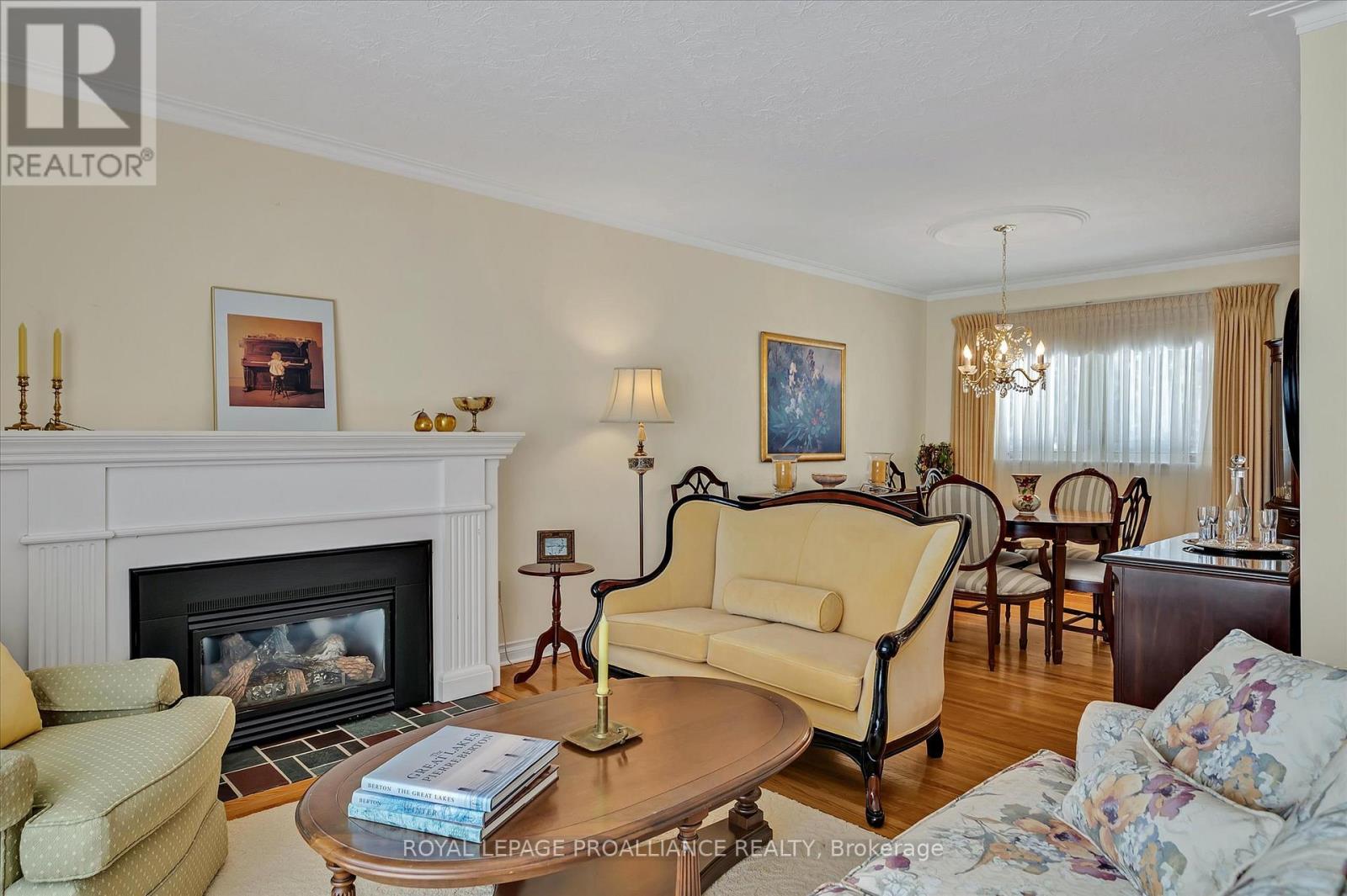 114 O'carroll Avenue, Peterborough (Northcrest Ward 5), Ontario  K9H 4V3 - Photo 9 - X12694382