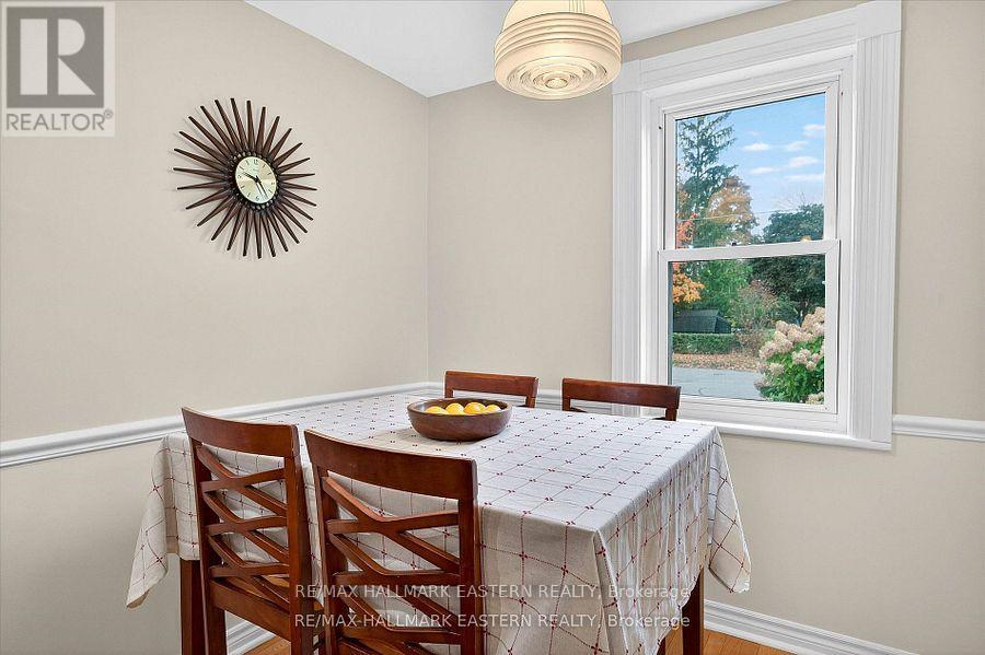 14 Alexander Avenue, Peterborough (Monaghan Ward 2), Ontario  K9J 6B4 - Photo 10 - X12694438