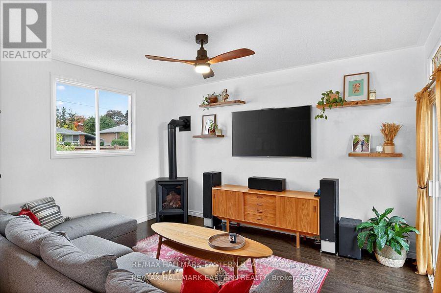 14 Alexander Avenue, Peterborough (Monaghan Ward 2), Ontario  K9J 6B4 - Photo 19 - X12694438