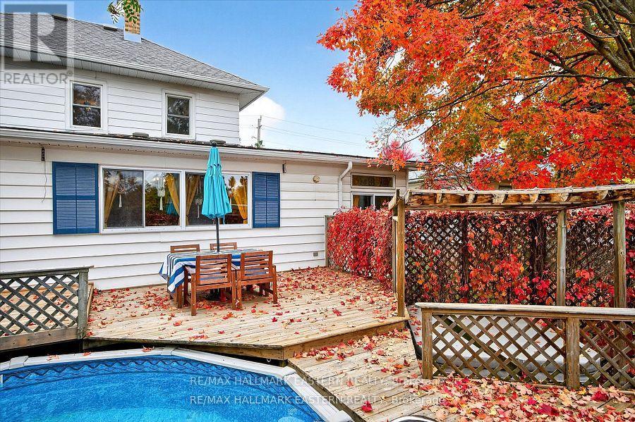 14 Alexander Avenue, Peterborough (Monaghan Ward 2), Ontario  K9J 6B4 - Photo 27 - X12694438