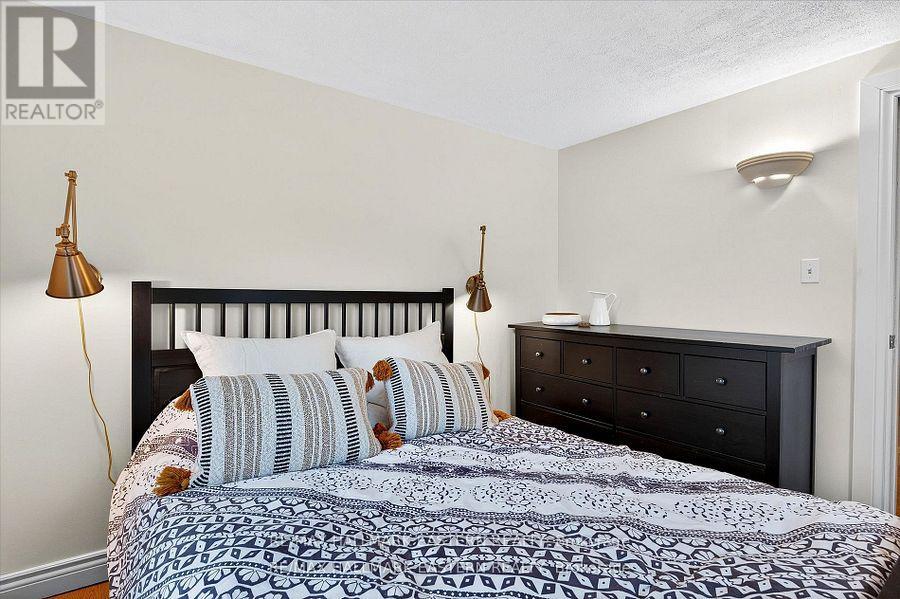 14 Alexander Avenue, Peterborough (Monaghan Ward 2), Ontario  K9J 6B4 - Photo 37 - X12694438