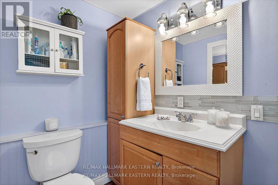 14 Alexander Avenue, Peterborough (Monaghan Ward 2), Ontario  K9J 6B4 - Photo 39 - X12694438