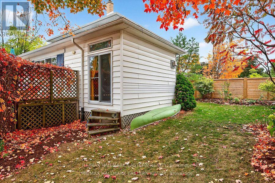 14 Alexander Avenue, Peterborough (Monaghan Ward 2), Ontario  K9J 6B4 - Photo 45 - X12694438