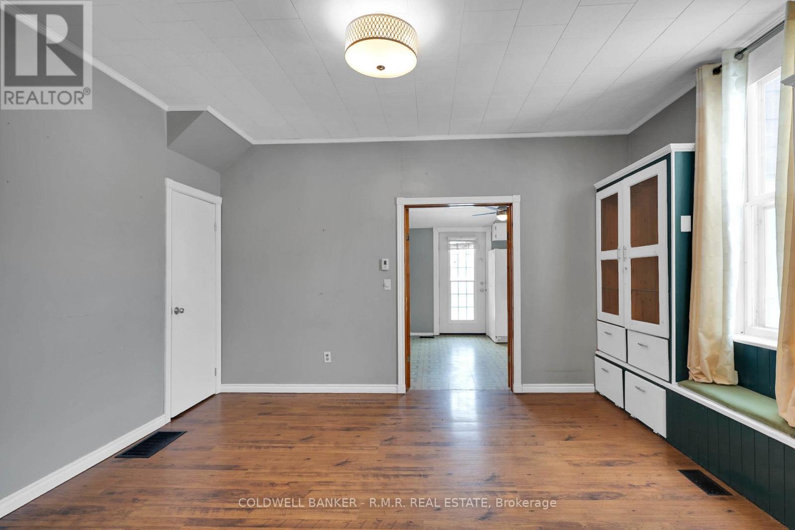 98 St Paul Street, Kawartha Lakes (Lindsay), Ontario  K9V 1S8 - Photo 11 - X12694760