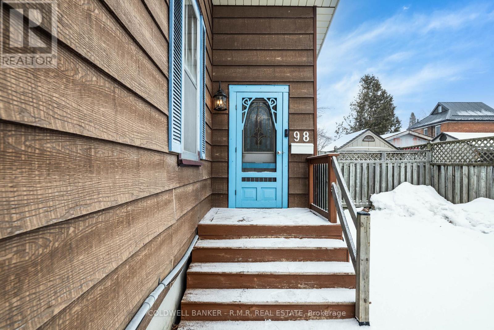 98 St Paul Street, Kawartha Lakes (Lindsay), Ontario  K9V 1S8 - Photo 5 - X12694760