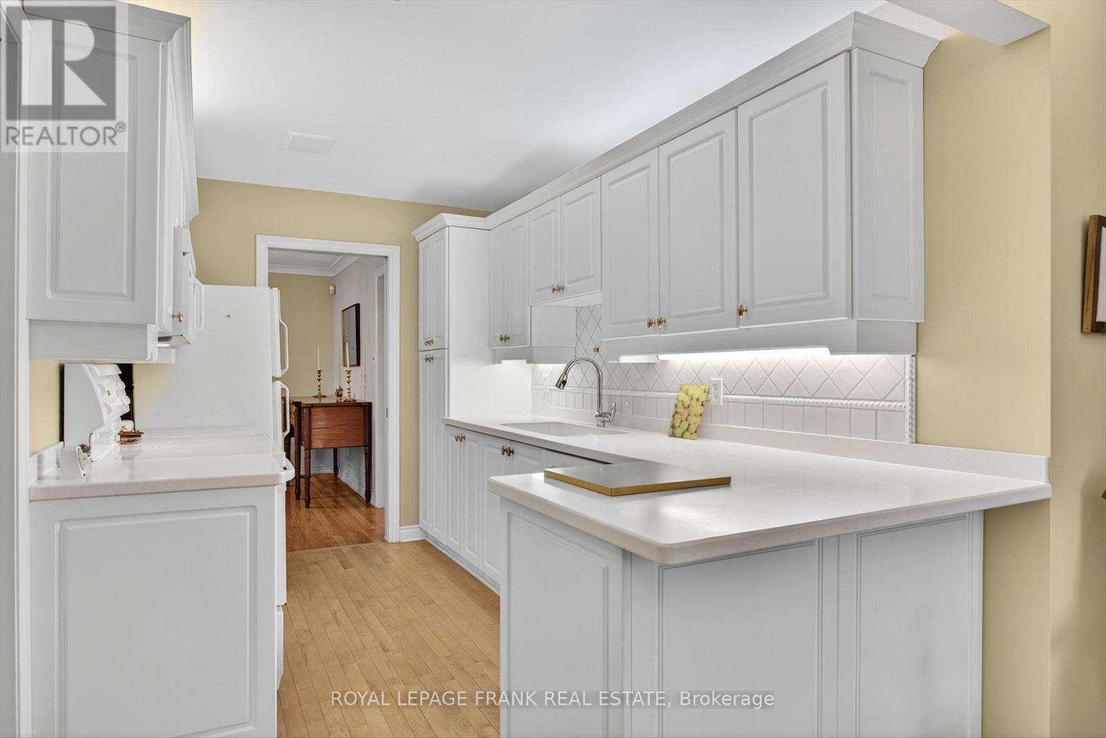 8 - 1121 Armour Road, Peterborough (Ashburnham Ward 4), Ontario  K9H 7N8 - Photo 16 - X12695010