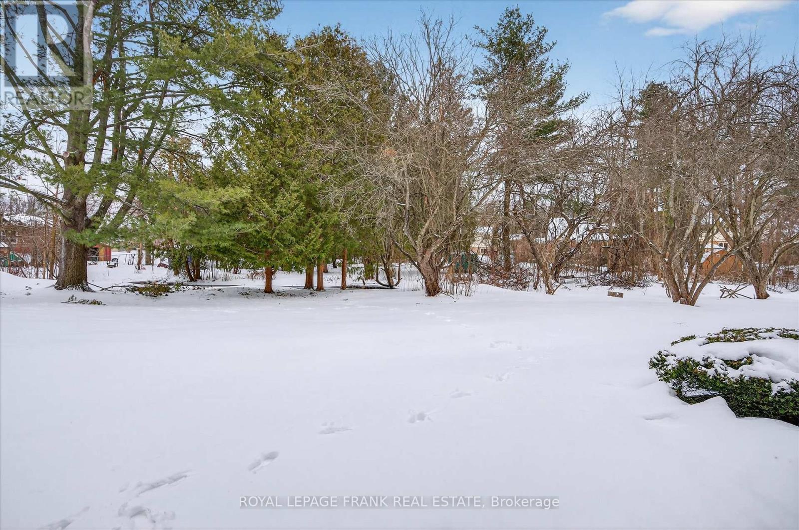 8 - 1121 Armour Road, Peterborough (Ashburnham Ward 4), Ontario  K9H 7N8 - Photo 41 - X12695010