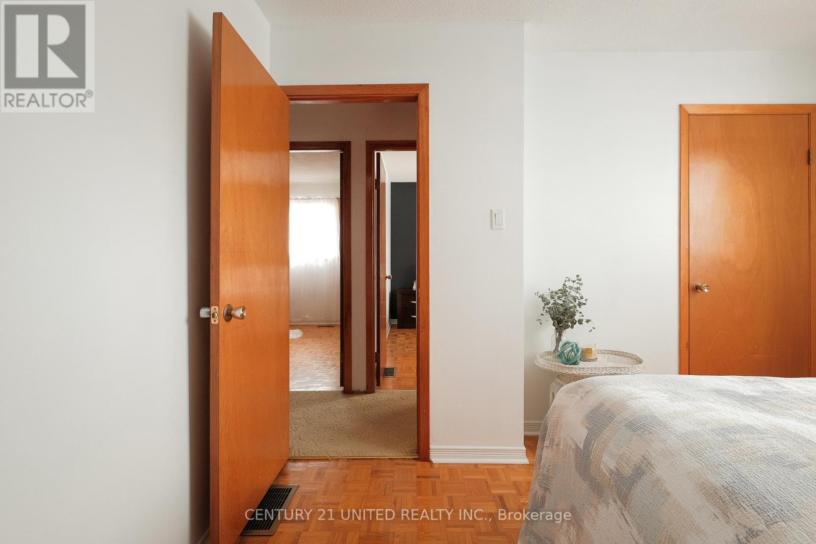 21 Rideau Crescent, Peterborough (Ashburnham Ward 4), Ontario  K9J 1G7 - Photo 12 - X12695070