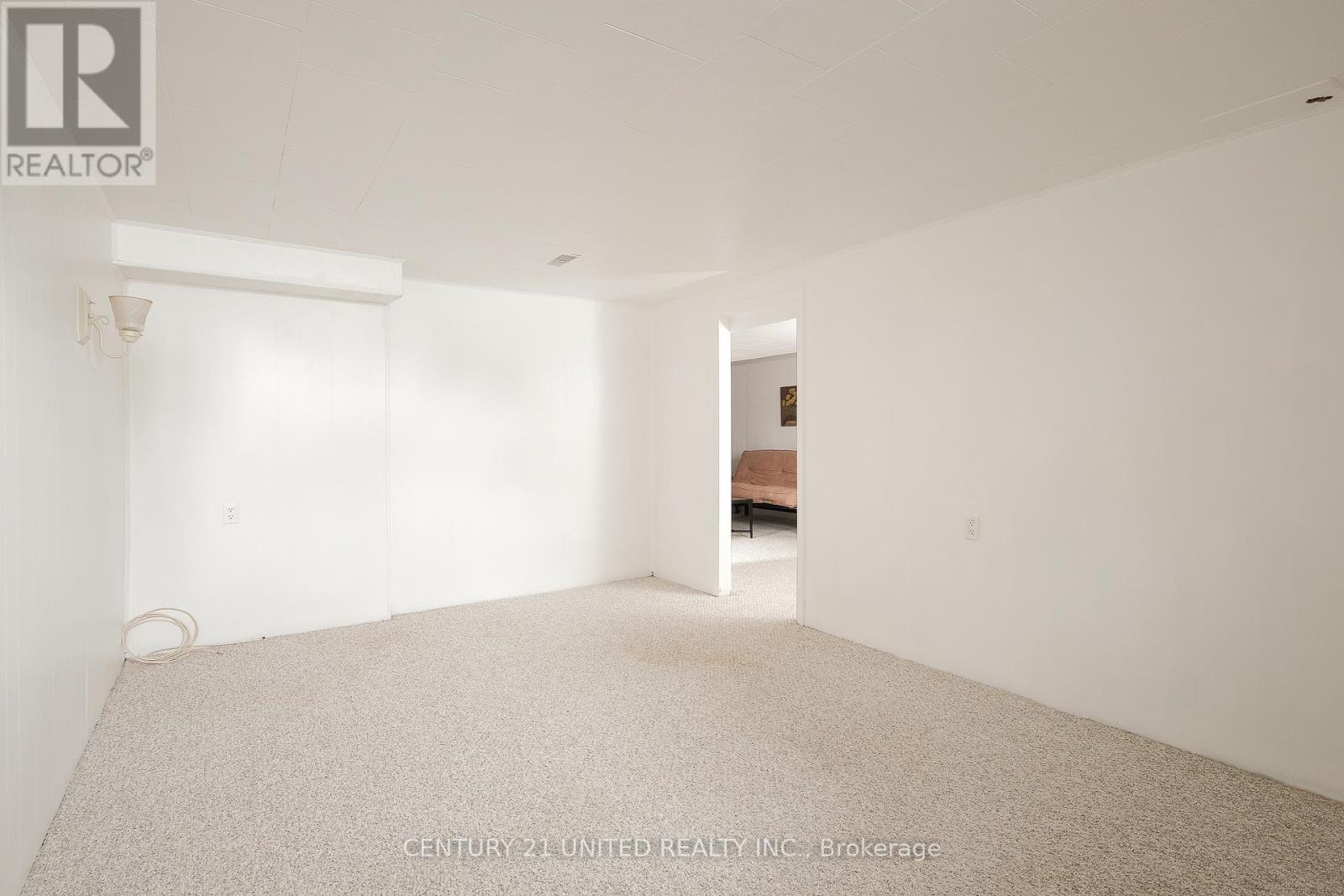 21 Rideau Crescent, Peterborough (Ashburnham Ward 4), Ontario  K9J 1G7 - Photo 18 - X12695070