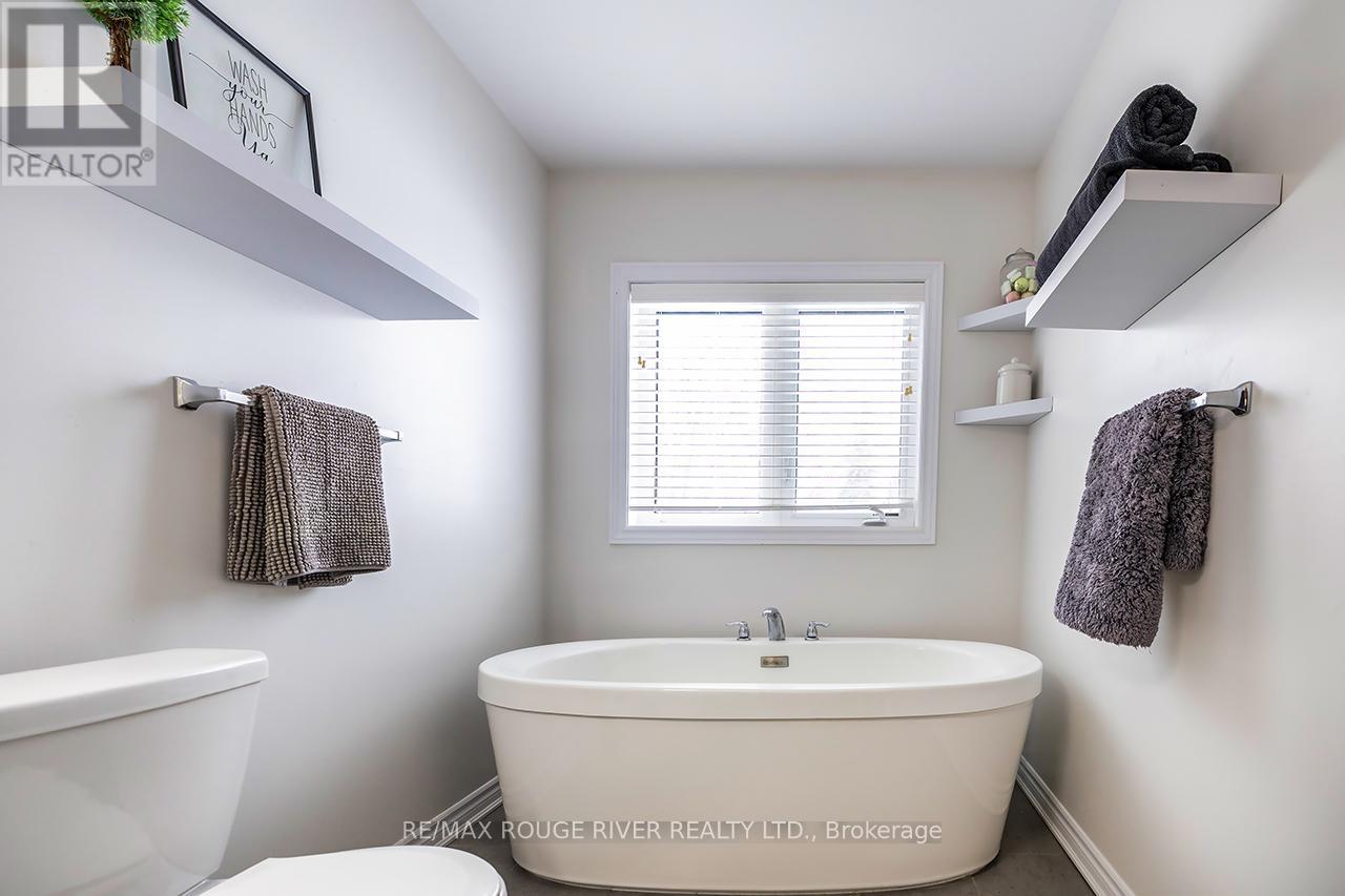 13 Highlands Boulevard, Cavan Monaghan (Cavan Twp), Ontario  L0A 1G0 - Photo 16 - X12696010