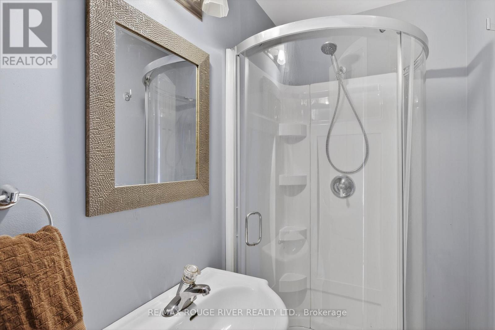 2401 15th Line, Selwyn, Ontario  K0L 2H0 - Photo 17 - X12696162