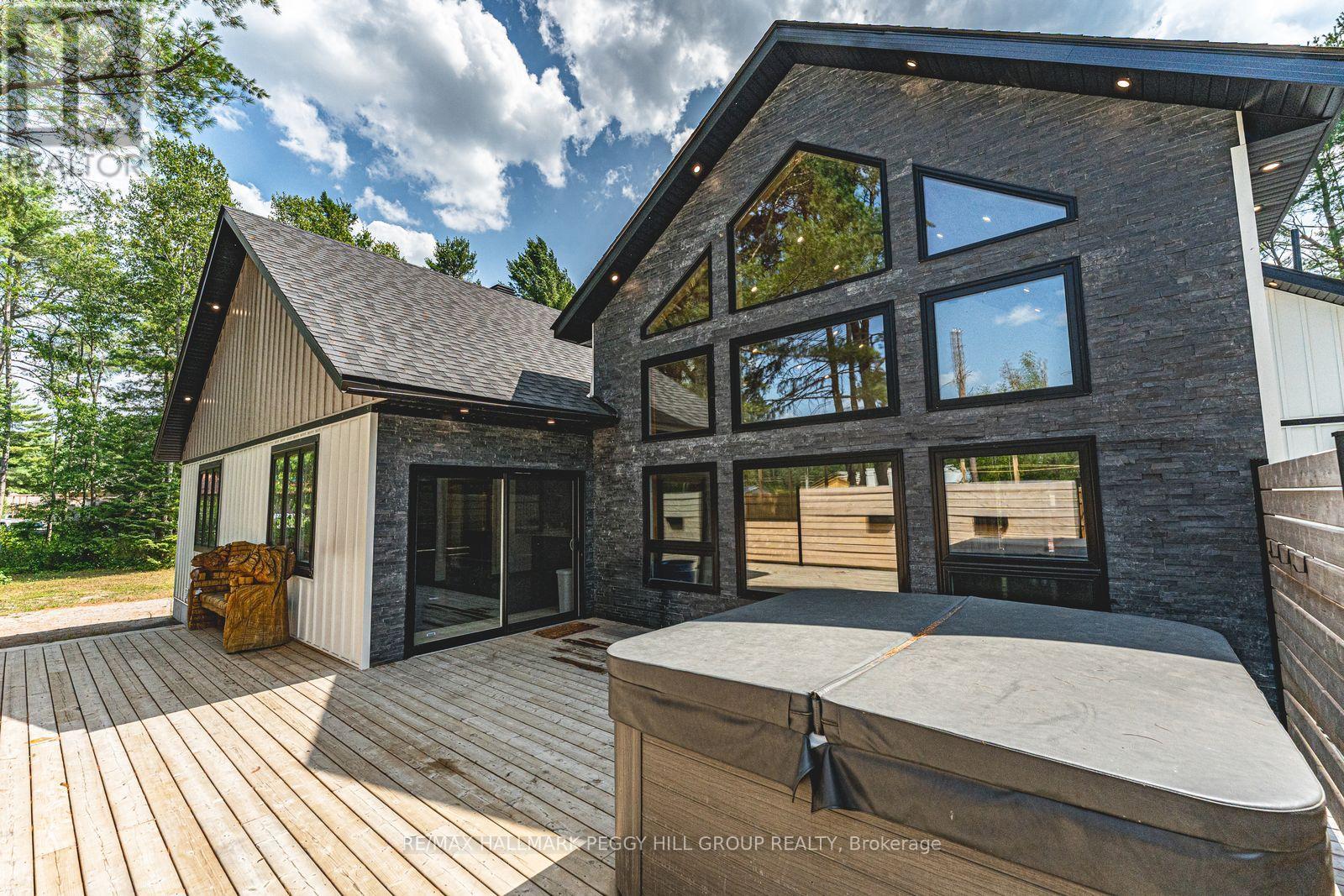 24b Buck Hill Road, Hastings Highlands (Monteagle Ward), Ontario  K0L 1C0 - Photo 13 - X12696442