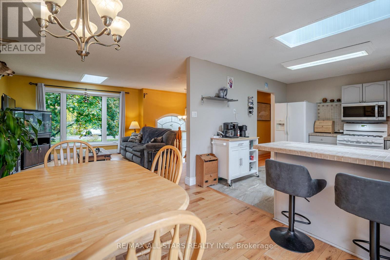 32 Liberty Lane, Kawartha Lakes (Omemee), Ontario  K0L 2W0 - Photo 10 - X12696922