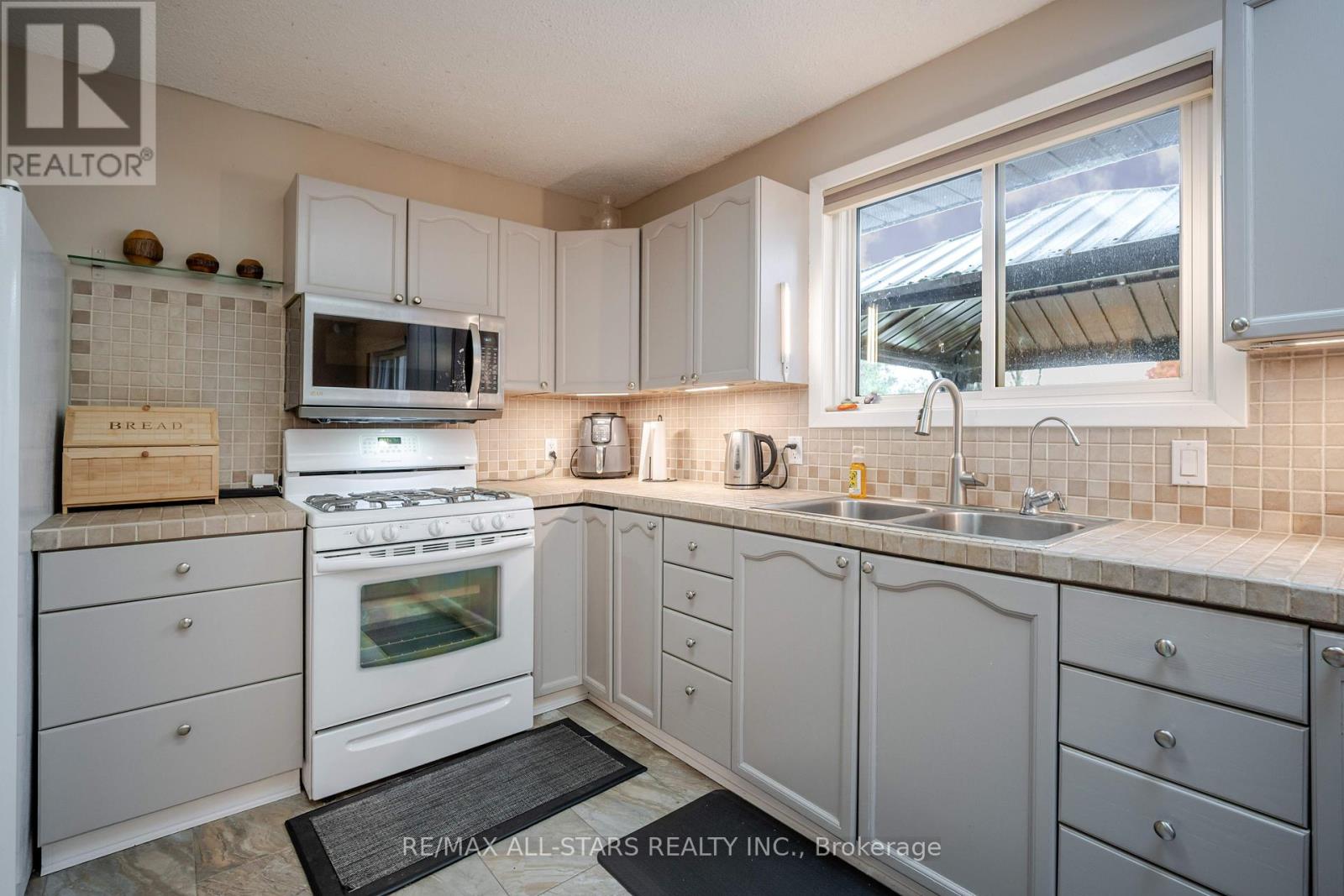 32 Liberty Lane, Kawartha Lakes (Omemee), Ontario  K0L 2W0 - Photo 11 - X12696922