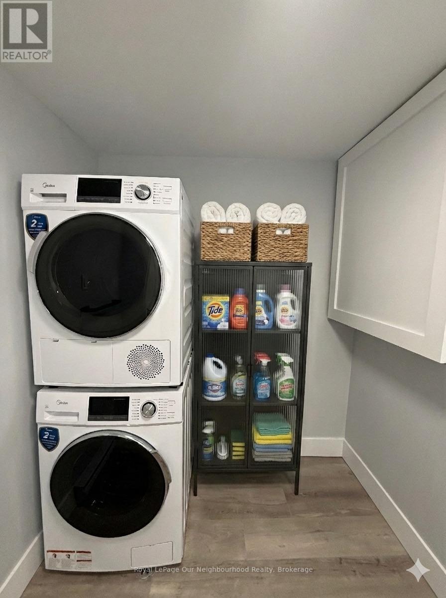 Lower - 997 Armour Road, Peterborough (Ashburnham Ward 4), Ontario  K9H 7H2 - Photo 12 - X12697264