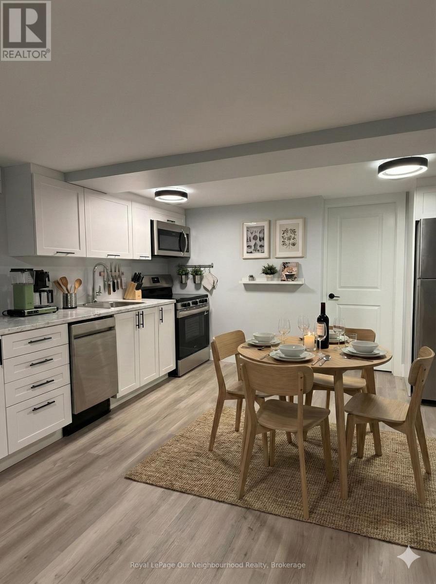 Lower - 997 Armour Road, Peterborough (Ashburnham Ward 4), Ontario  K9H 7H2 - Photo 3 - X12697264