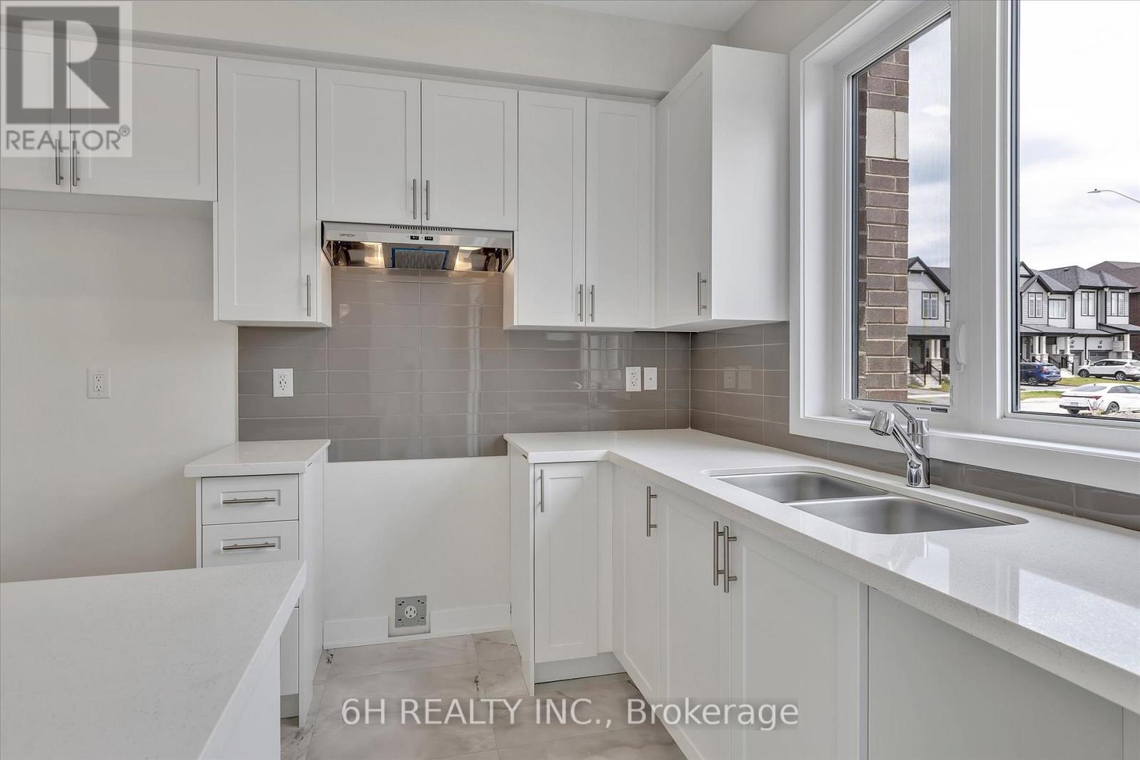 Lot 128-2 - 145 Pike Street, Peterborough (Monaghan Ward 2), Ontario  K9K 0J5 - Photo 15 - X12697230