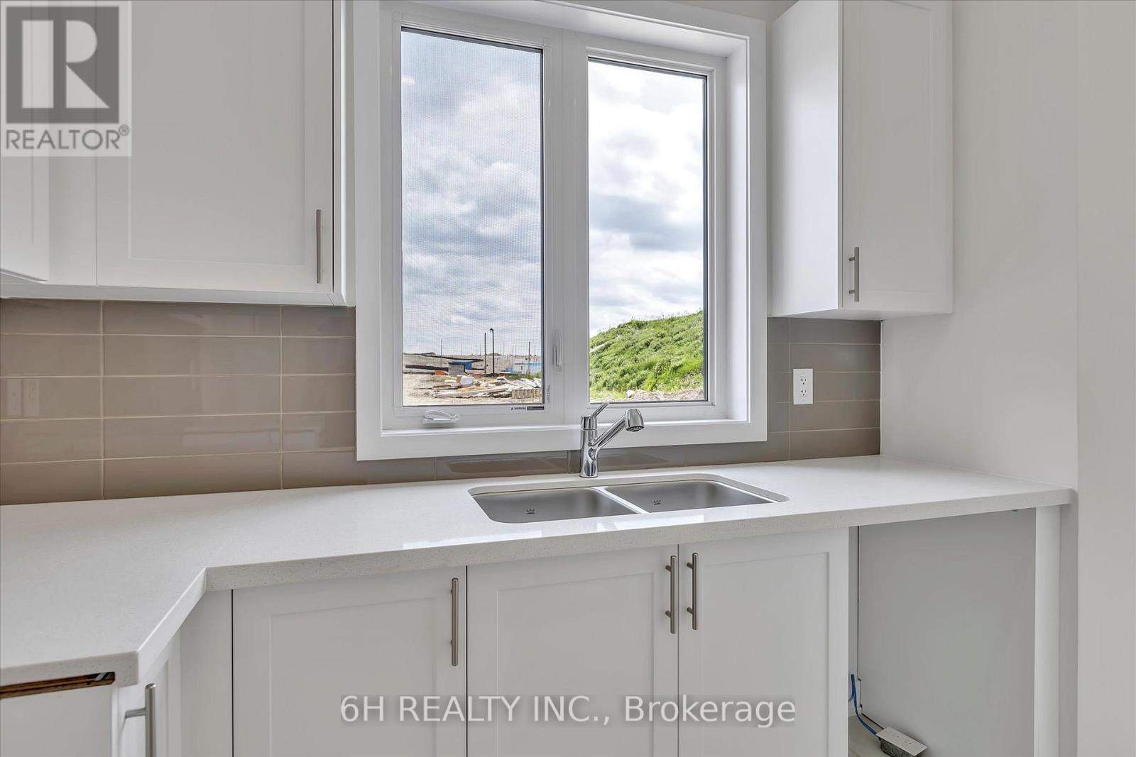 Lot 128-2 - 145 Pike Street, Peterborough (Monaghan Ward 2), Ontario  K9K 0J5 - Photo 16 - X12697230