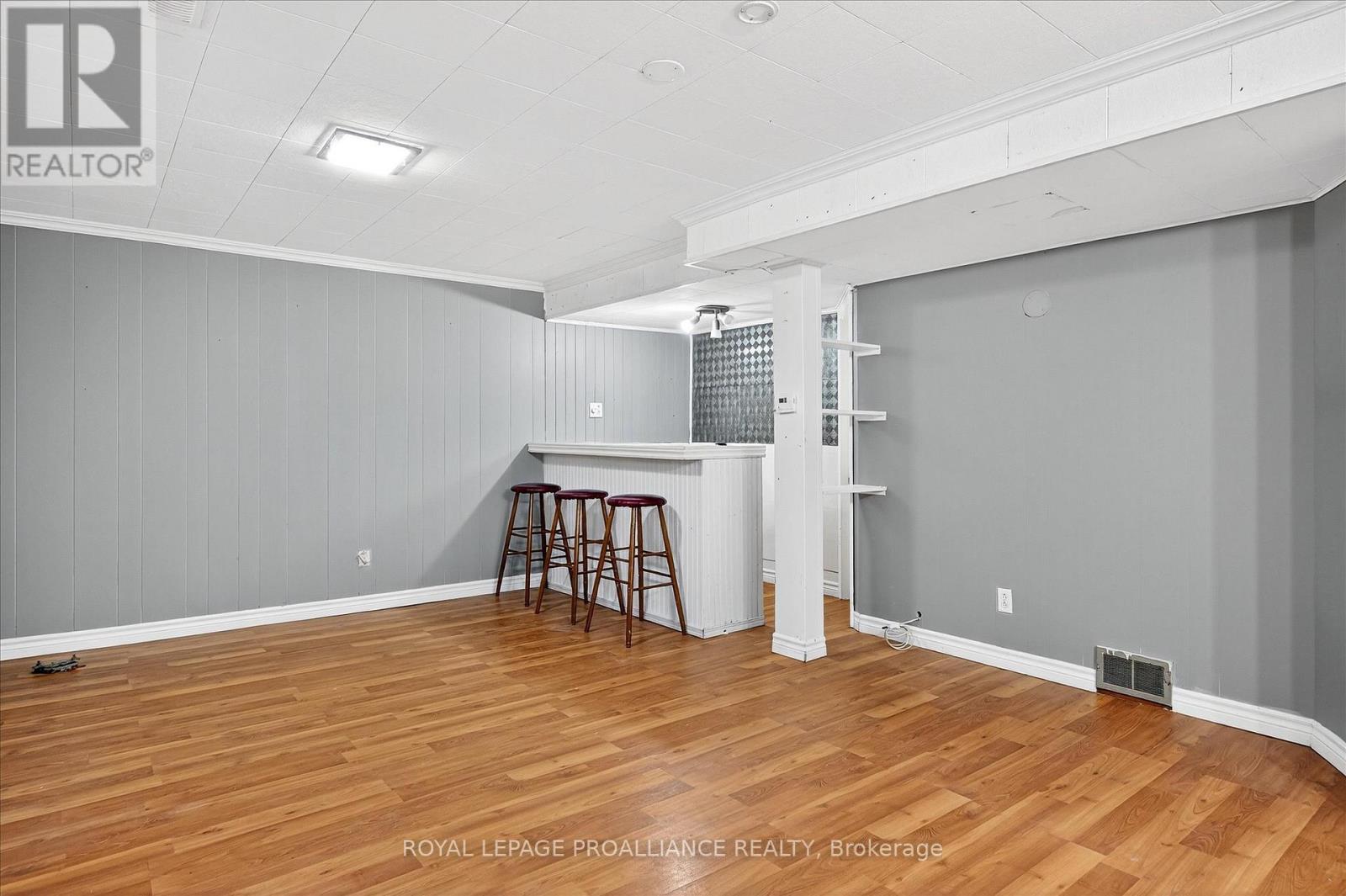 543 Howden Street, Peterborough (Otonabee Ward 1), Ontario  K9J 4B4 - Photo 33 - X12698364