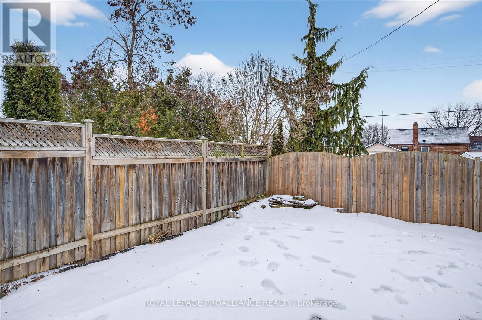 543 Howden Street, Peterborough (Otonabee Ward 1), Ontario  K9J 4B4 - Photo 45 - X12698364