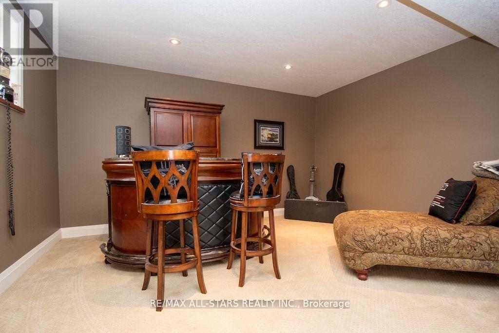 15 Rustlewood Avenue, Kawartha Lakes (Manvers), Ontario  L0A 1A0 - Photo 28 - X12698584