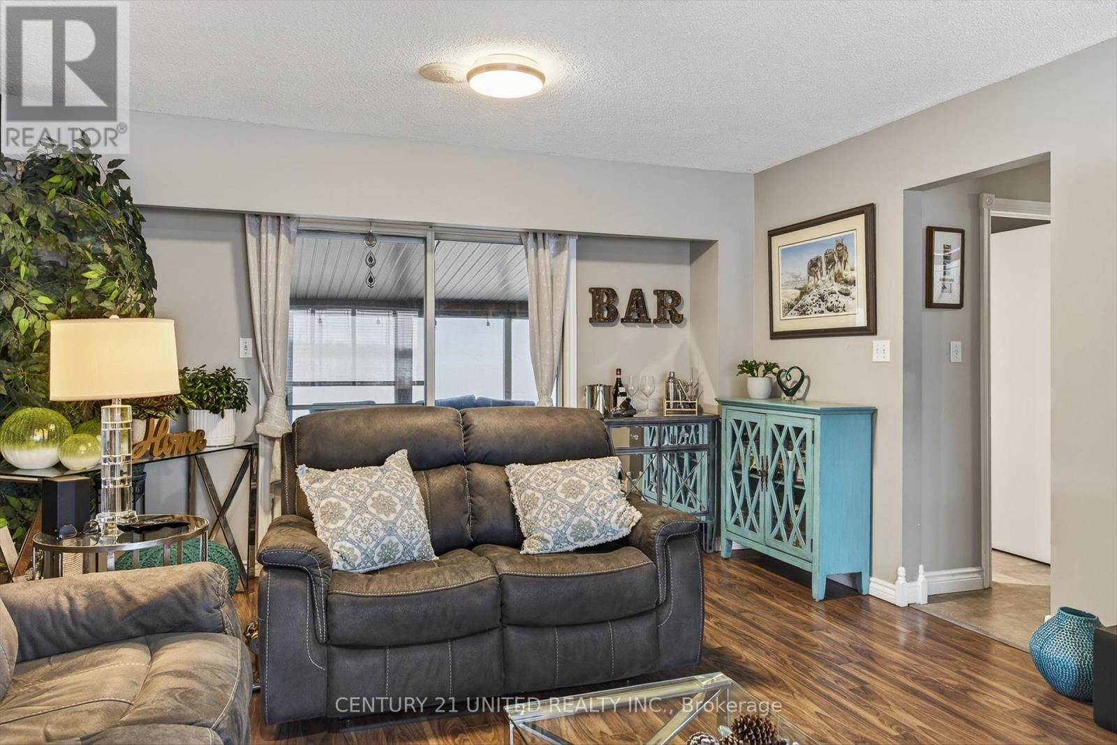 965 Hiawatha Line, Otonabee-South Monaghan, Ontario  K9J 6X8 - Photo 9 - X12698830