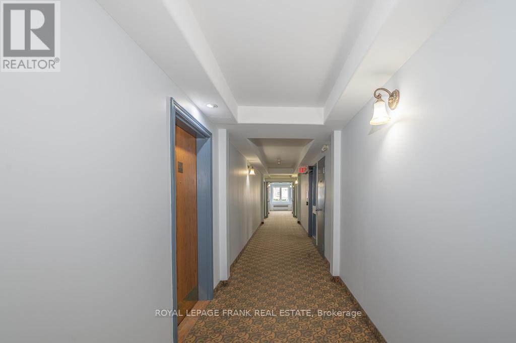 102 - 300 Spillsbury Drive, Peterborough (Otonabee Ward 1), Ontario  K9K 0B4 - Photo 16 - X12699378