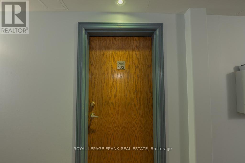 102 - 300 Spillsbury Drive, Peterborough (Otonabee Ward 1), Ontario  K9K 0B4 - Photo 17 - X12699378