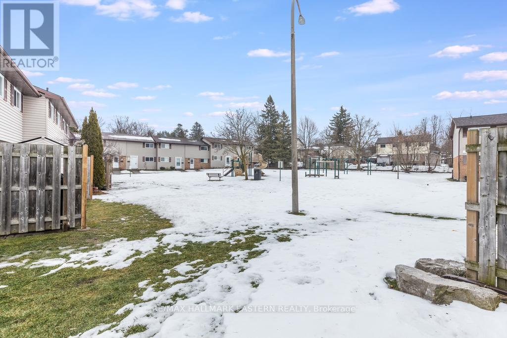 34 - 996 Sydenham Road, Peterborough (Ashburnham Ward 4), Ontario  K9J 7V7 - Photo 32 - X12699382