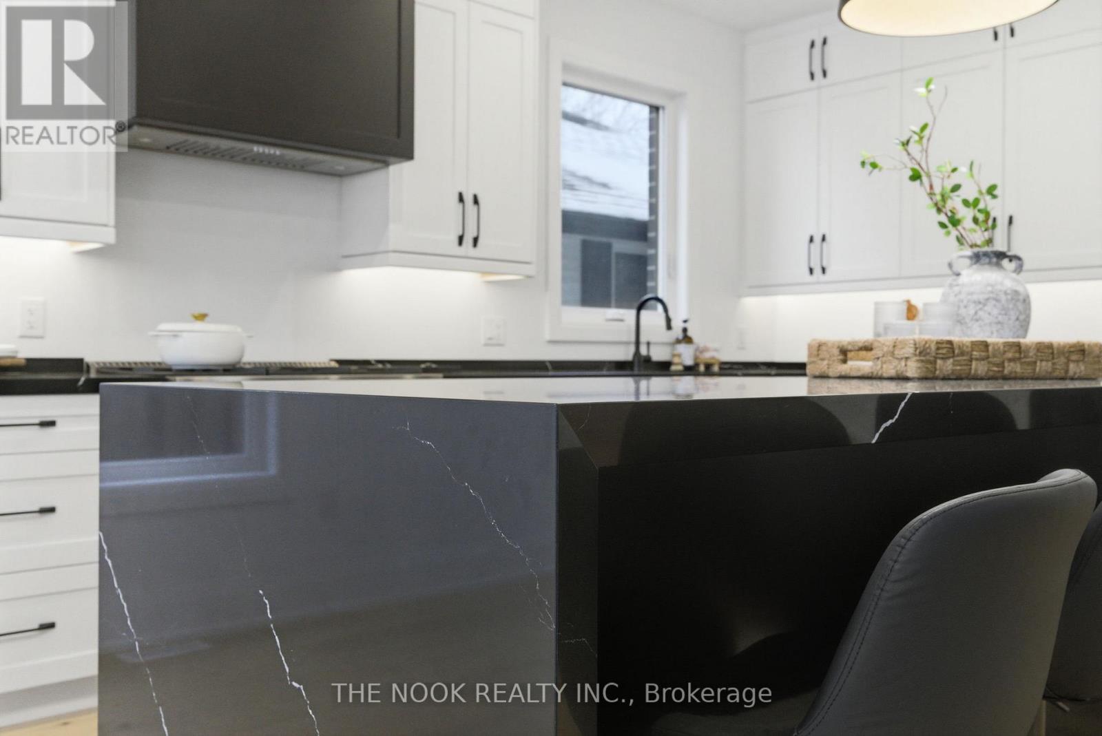 678 Otonabee Drive, Peterborough (Ashburnham Ward 4), Ontario  K9J 7P9 - Photo 13 - X12700068