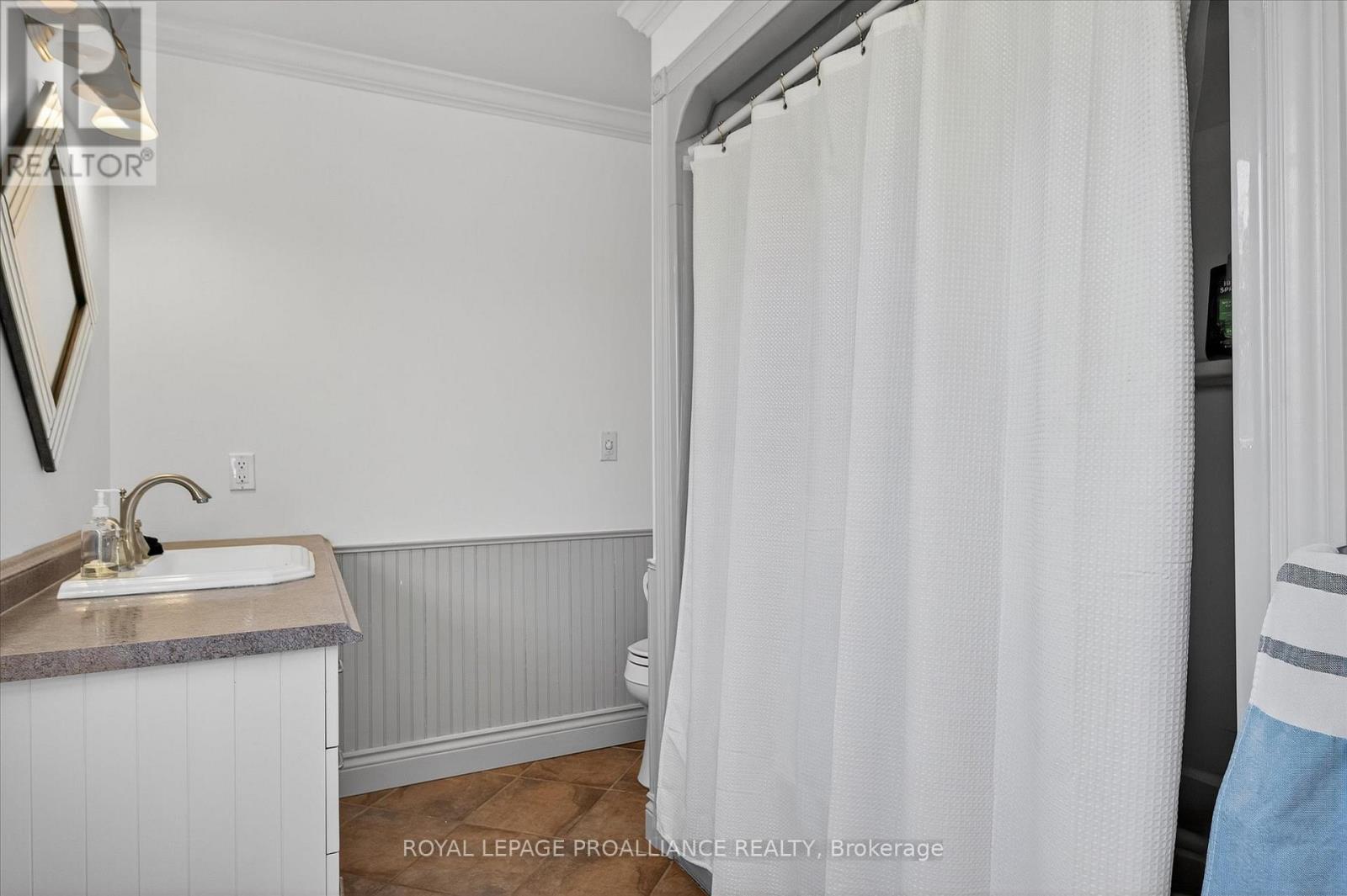 9 Leanne Avenue, Otonabee-South Monaghan, Ontario  K9J 6X8 - Photo 32 - X12700096