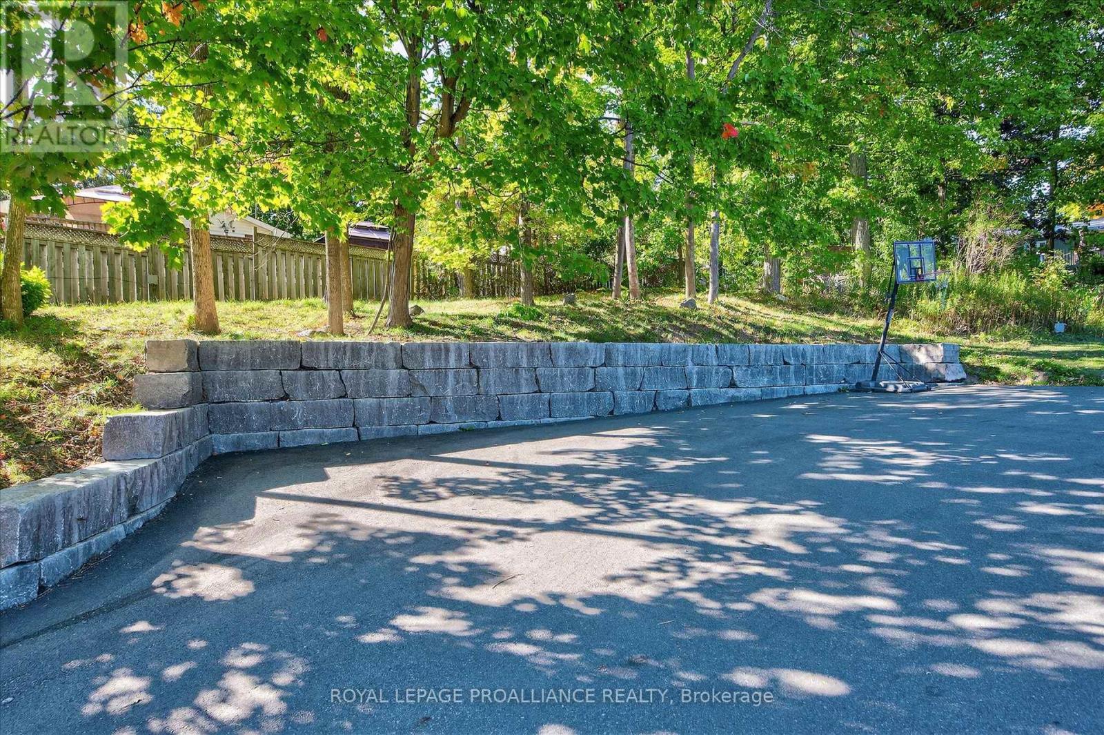 9 Leanne Avenue, Otonabee-South Monaghan, Ontario  K9J 6X8 - Photo 49 - X12700096