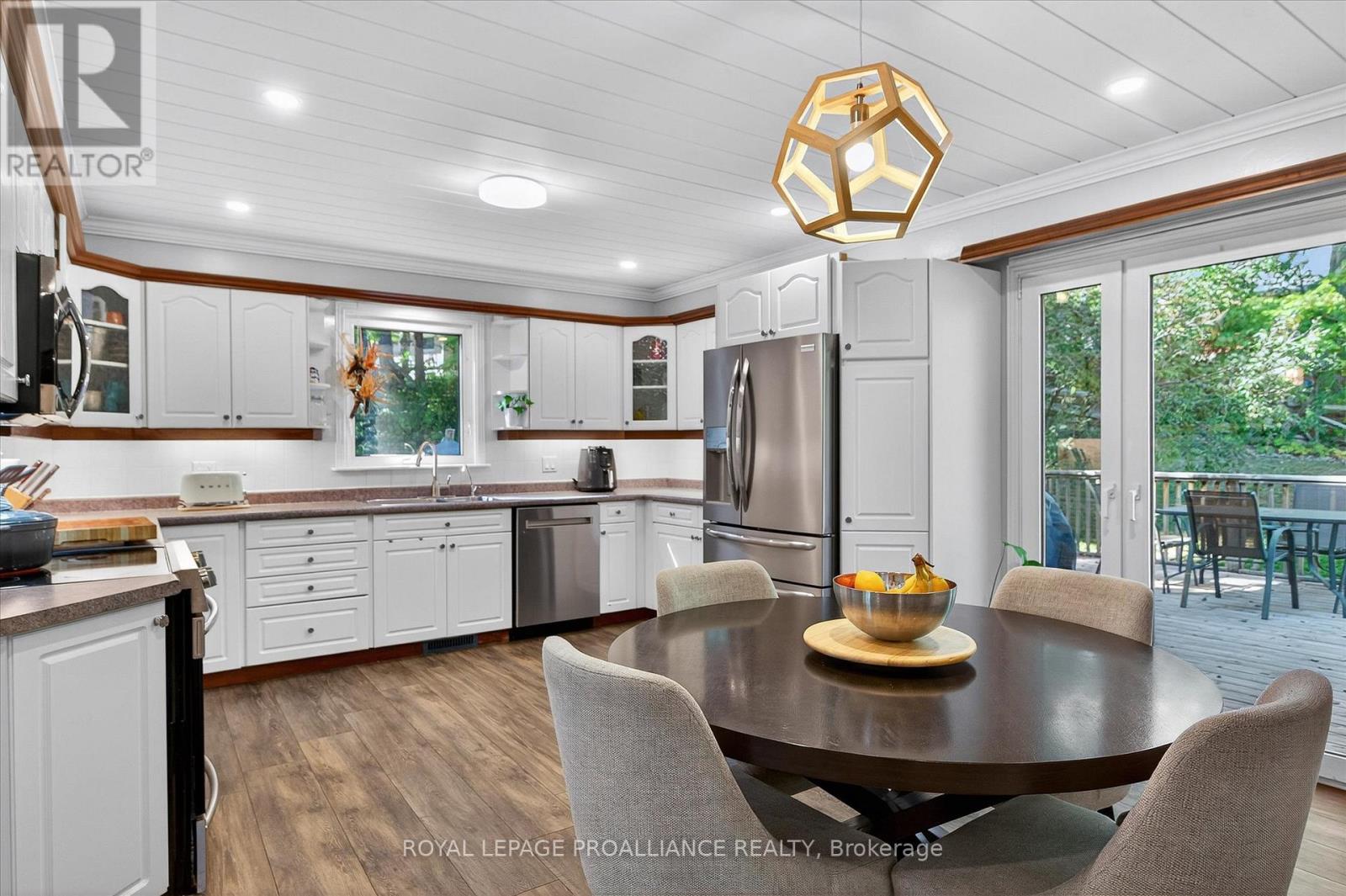 9 Leanne Avenue, Otonabee-South Monaghan, Ontario  K9J 6X8 - Photo 8 - X12700096